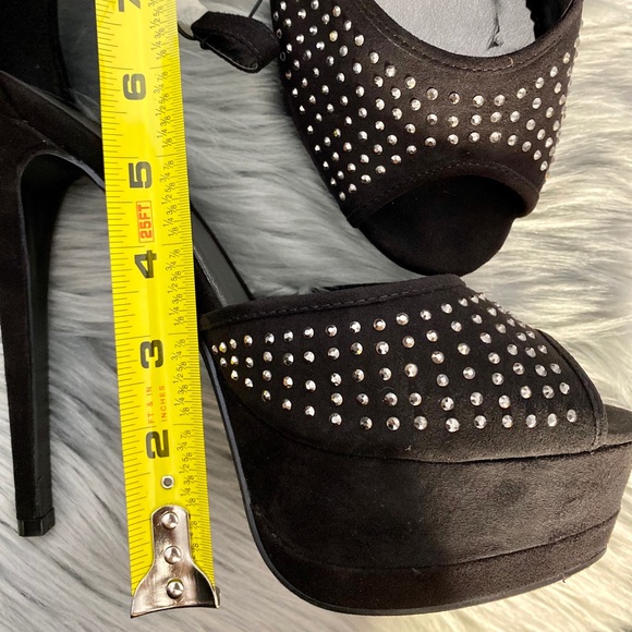 Forever 21 Black Suede Heels - Picture 7 of 7